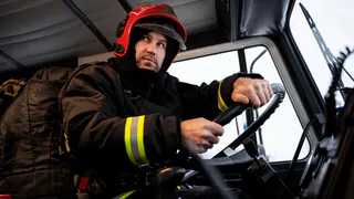 Серьезный пожар уничтожил жилой дом на улице Ключевой в Пензе