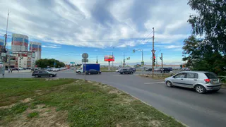 Расширение перекрестка у “Глобуса”: в администрации прокомментировали запланированный снос деревьев