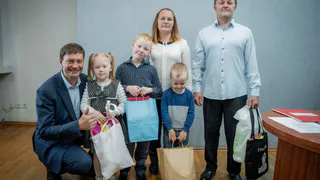 Глава Глазова принял участие в акции «Елка желаний»