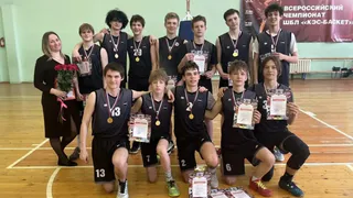 Во Владимире баскетболисты СШ №1 выиграли первенство области среди юношей и девушек