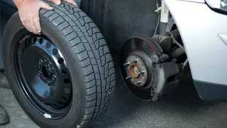 В Рязани сотрудники ГИБДД призвали водителей не менять резину