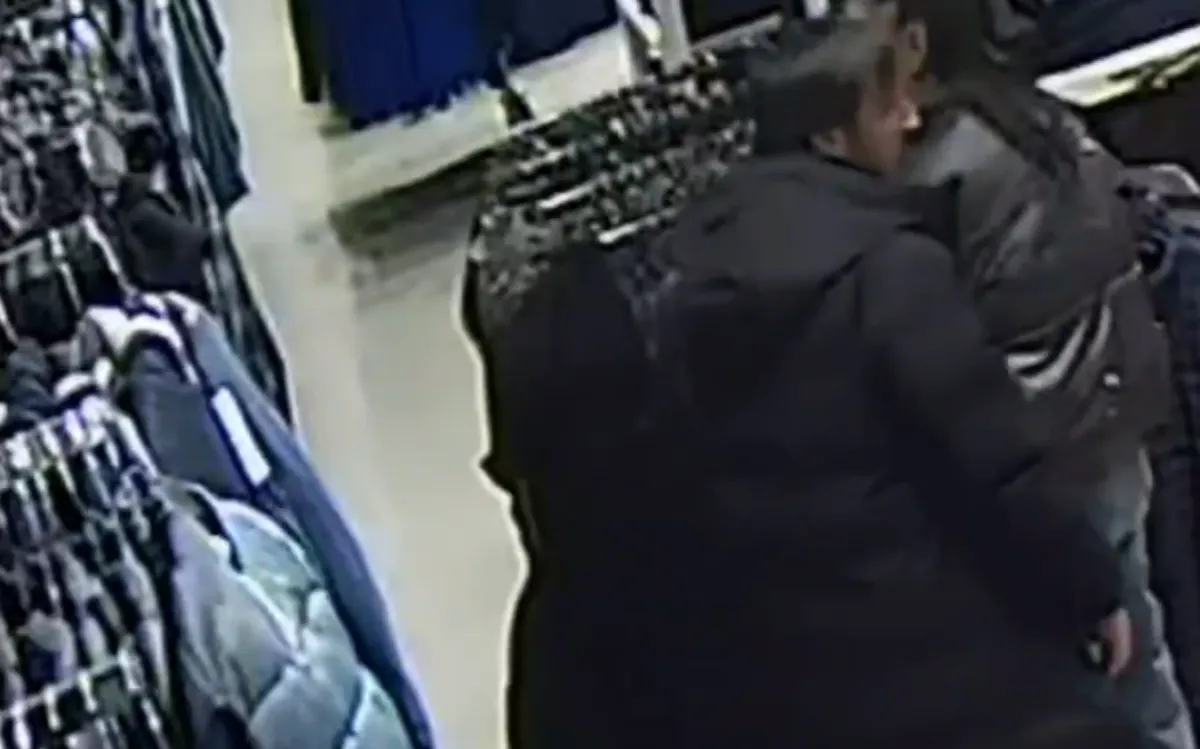 Пара "гастролёров" ограбила восемь магазинов в Чебоксарах за два дня: суд вынес приговор