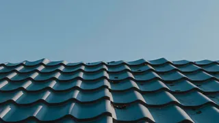 В Кольчугино прокуратура выявила множество проблем в ремонте крыш многоквартирного дома