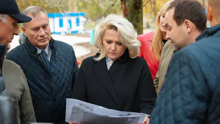 Двор в Чебоксарах благоустраивают с учетом пожеланий жильцов