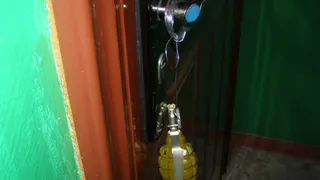 Бывший сотрудник полиции из Челнов заминировал квартиру с женщиной и ребенком