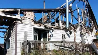 Неосторожность с огнем: в Челябинской области из-за мангала сгорела веранда частного дома