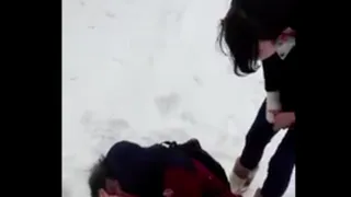 Фигурантка скандального видео удалила свою страницу ВКонтакте, пострадавшему подростку  полицейские запретили давать комментарии