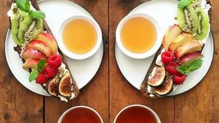 Стало известно, какие блюда полезно есть на завтрак