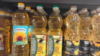 Желтая гадость в бутылке: Роскачество раскрыло худшие марки растительного масла