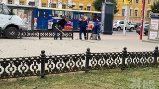 Дирекция благоустройства убрала чугунную ограду и не знает, зачем