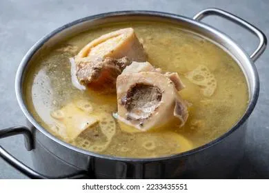 Названы самые полезные для здоровья супы