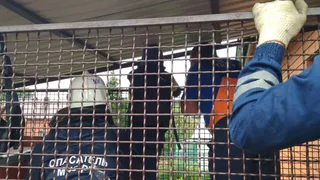 В Казани 9-летний мальчик проткнул руку и повис на заборе