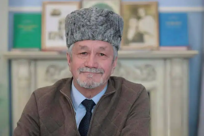 Нижнекамцев приглашают на встречу с известным деятелем культуры Айдаром Файзрахмановым