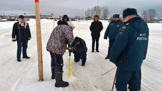 Ждите паром: в Шиловском районе закрыли ледовую переправу