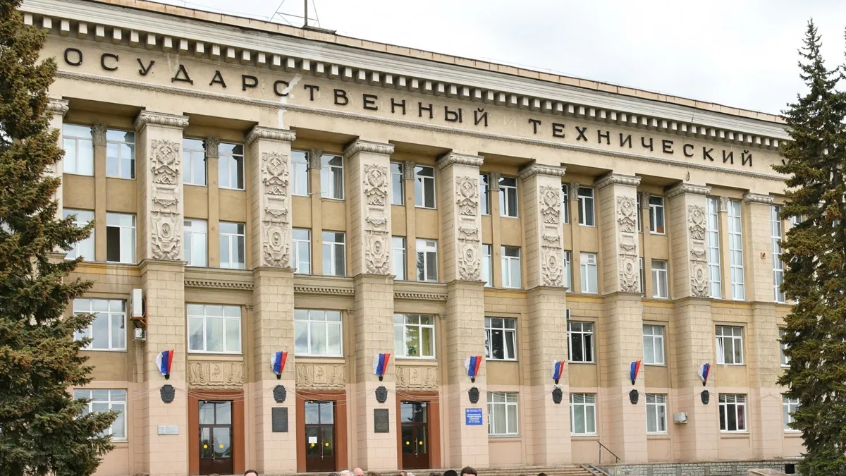 После масштабной реконструкции в МГТУ имени Носова открылась молодежная лаборатория передовых технологий