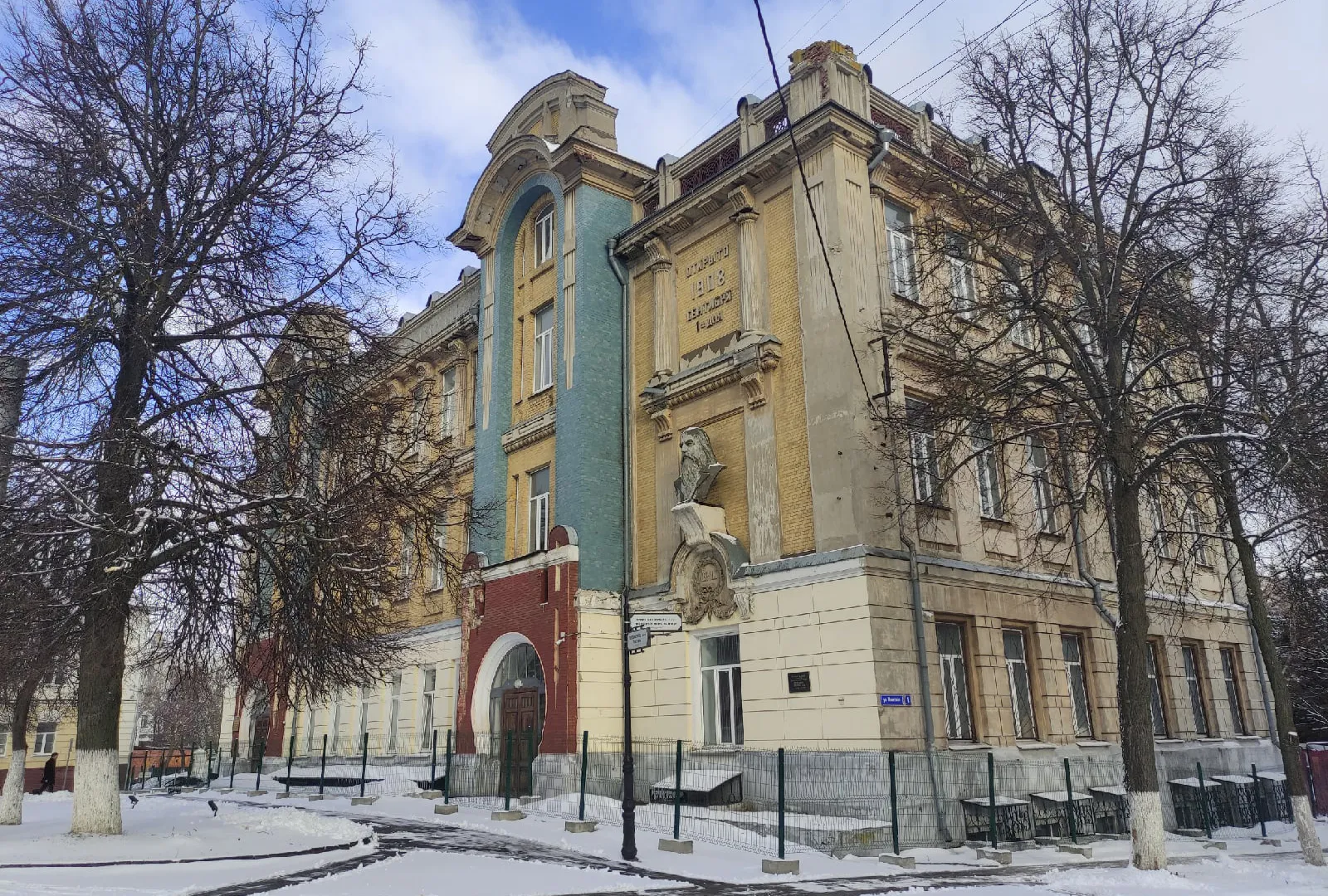 Родители в шоке, дети в отчаянии: российские вузы принимают новую систему высшего образования