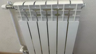 «Больше месяца жалуемся на холод в доме»: когда же в квартиры по ул. Дзержинского вернется тепло