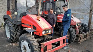 Усинская ЦРБ получила новые трактора для коммунальных нужд