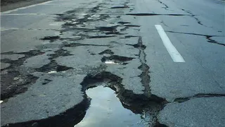 Автомобилисты Коми жалуются на “убитую” трассу Сыктывкар - Ухта