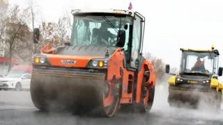 Дорожные службы восстанавливают покрытие на федеральных трассах Владимирской области