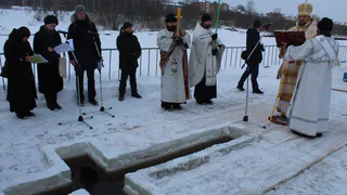 К купели в Коми горожане шли с полотенцами и телефонами