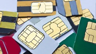 У пришедшей к брянскому осуждённому женщины нашли 10 сим-карт