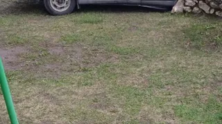 Водитель оставил автомобиль на детской площадке в Рязани