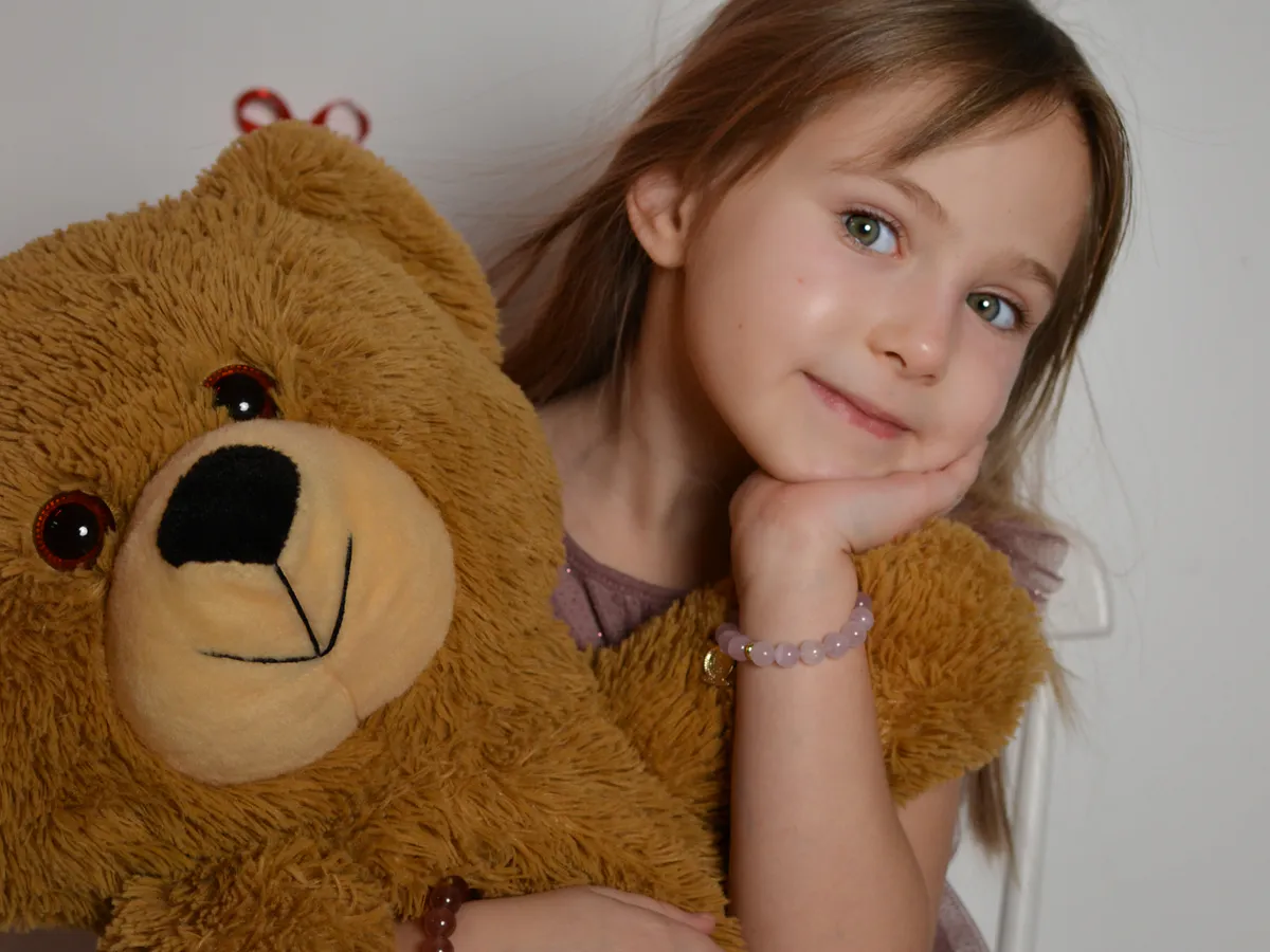 Редкое и благородное имя для девочки - пришло к нам из Древней Греции. Переводится как «благомыслящая» и «радостная душа»