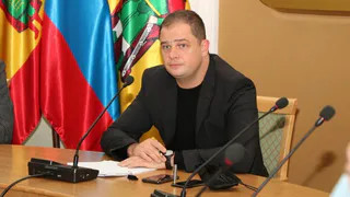 "Нужен новый уровень руководителей": Бурмистров объяснил массовые увольнения в мэрии