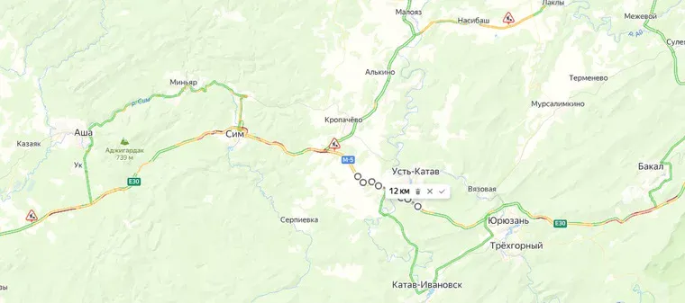 Огромная пробка из фур образовалась на трассе М5 в Челябинской области