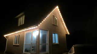 Сделал себе "вечную крышу" - и радуюсь. Мудрые мастера покупают только этот материал - ондулин и металлочерепица даже рядом не стоят  