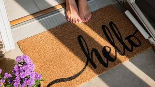 Приметы и запреты на 26 июля: осторожно переступайте через пороги