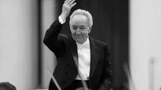 В Филармонии в годовщину ухода Юрия Темирканова открыли выставку в честь его памяти и проведут концерт