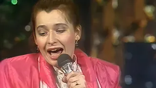 Эти нелепые песни из СССР сейчас смешно слушать – список настоящих провалов