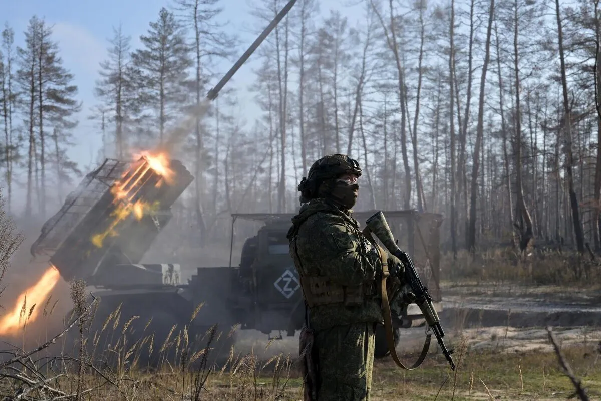 Военные пенсии осенью ощутимо вырастут: экономист рассказал, на что хватит новой прибавки