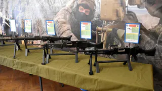 Жителям Рязани представили выставку трофейного оружия из зоны СВО