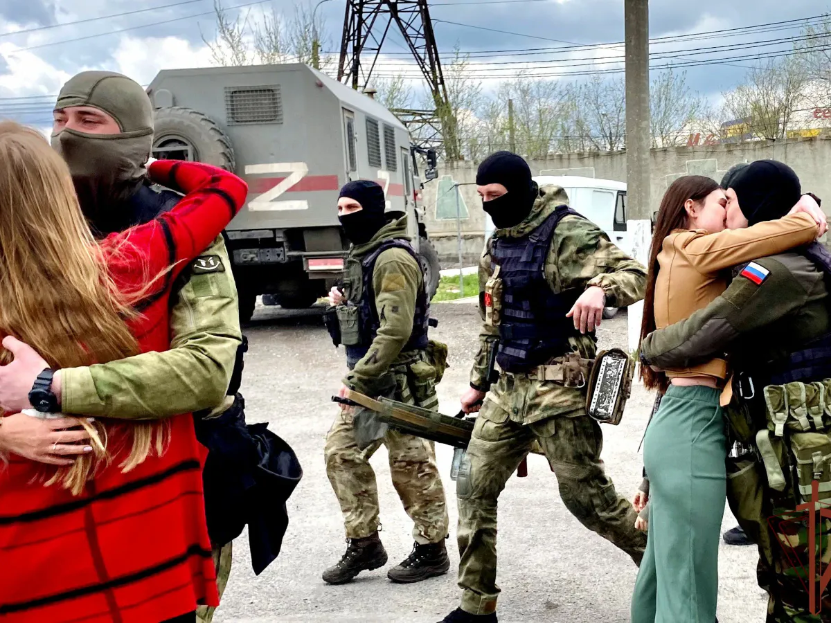 Почти 140 тысяч военных вернулись с СВО: власти обещают помощь с трудоустройством и переобучением