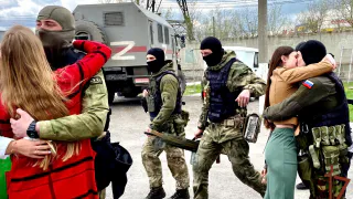 Почти 140 тысяч военных вернулись с СВО: власти обещают помощь с трудоустройством и переобучением