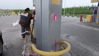 На АЗС будут заливать полный бак бензина бесплатно с 12 июня: автолюбителей ждет приятный сюрприз