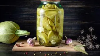 Икра отдыхает: стал известен рецепт самого вкусного блюда из кабачков на зиму