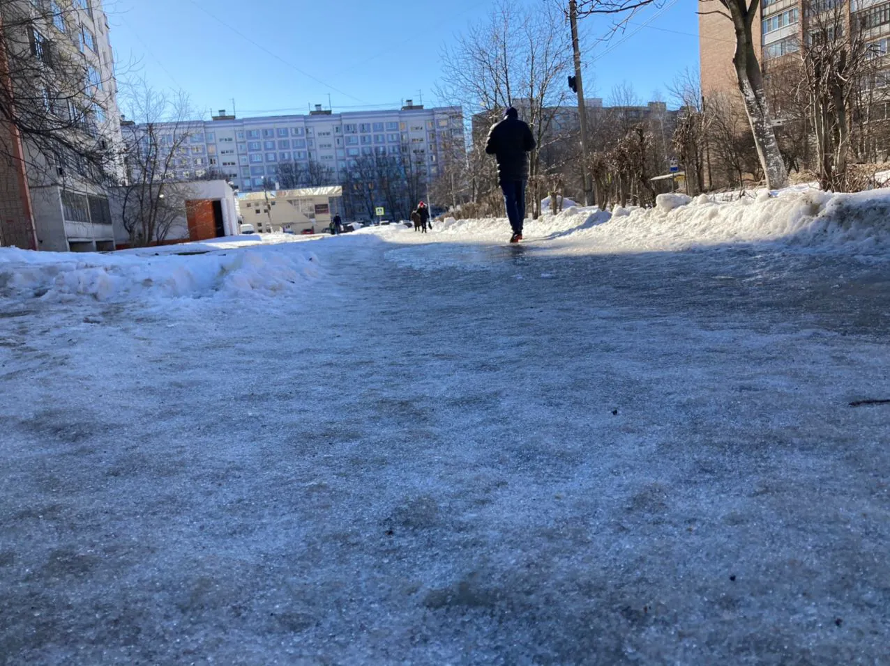 Чуда не произошло: как коммунальщики “чистили” улицу Новаторов