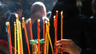 Пасха: Благодатный огонь из Иерусалима привезут в 20 регионов России