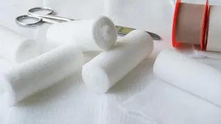 Школьников будут учить перевязывать раны и проводить реанимацию