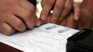 Полиция: оставим свои пальчики?