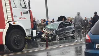 На Солотчинском мосту произошло серьезное ДТП: столкнулись 5 автомобилей, есть пострадавшие