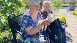 Павлины, цыплята и голуби продлевают жизнь владимирских пенсионеров