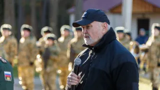 Глава региона вручил награды бойцам СВО из Коми на передовой