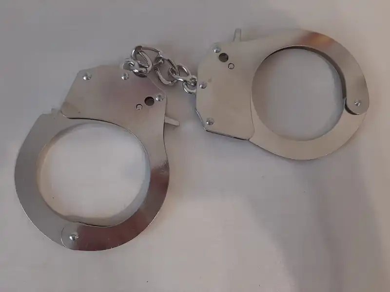 В Нижнекамске студент колледжа зарабатывал тем, что делал тайники-закладки, помогая сбывать наркотики