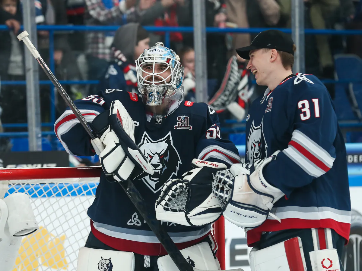 «Волки» одолели «Салават Юлаев»: у Долганова первый «сухарь»