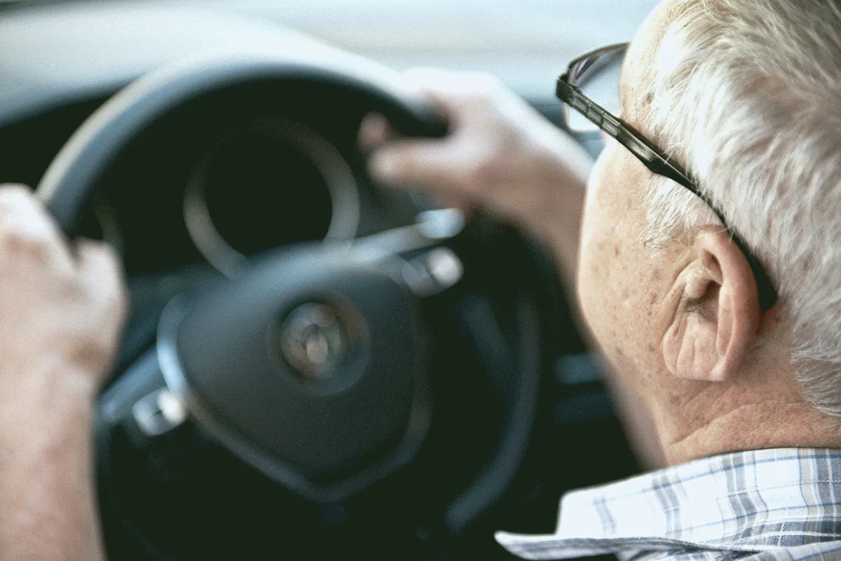 Водителям старше 70 лет: кому могут запретить садиться за руль — возможное ужесточение правил